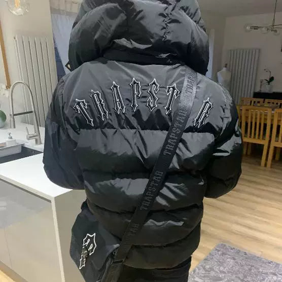 Trapstar Embroidered Letter LOGO Winter Thick Hooded Cotton Jacket Men's and Women's Same Style Pulley cardigan Cotton Jacket